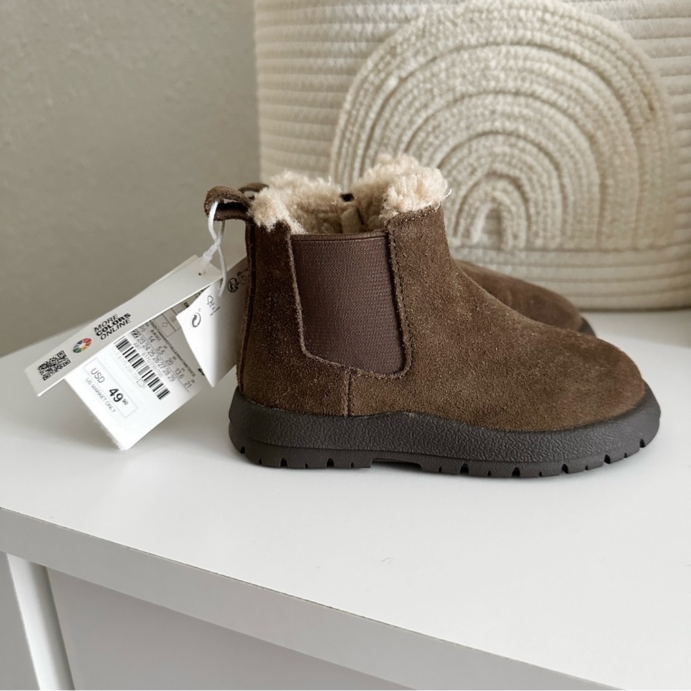 NWT ZARA LEATHER LINED BOOTS